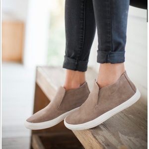 Dolce Vita casual suede slip-on sneakers